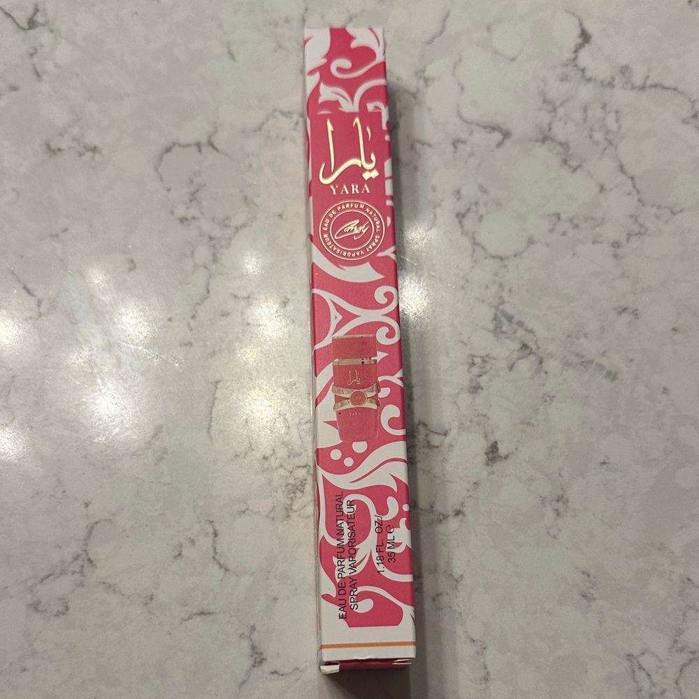 Yara Pink and White Eyeliner